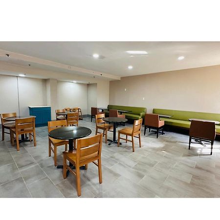 נורת' קנטון Country Inn & Suites By Radisson, Canton Near Hall Of Fame מראה חיצוני תמונה