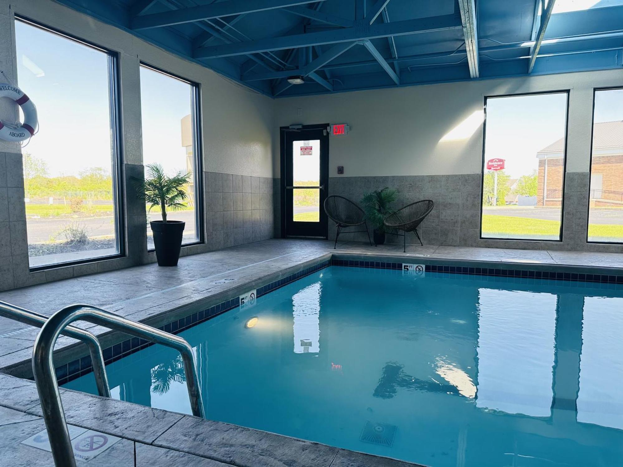 נורת' קנטון Country Inn & Suites By Radisson, Canton Near Hall Of Fame מראה חיצוני תמונה