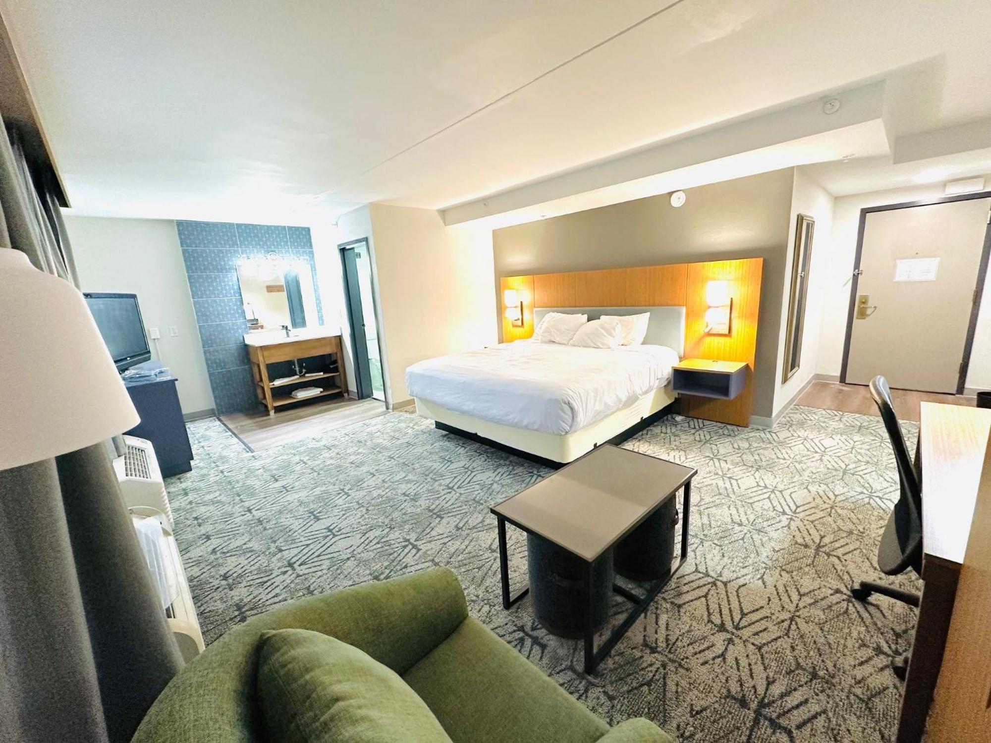 נורת' קנטון Country Inn & Suites By Radisson, Canton Near Hall Of Fame מראה חיצוני תמונה