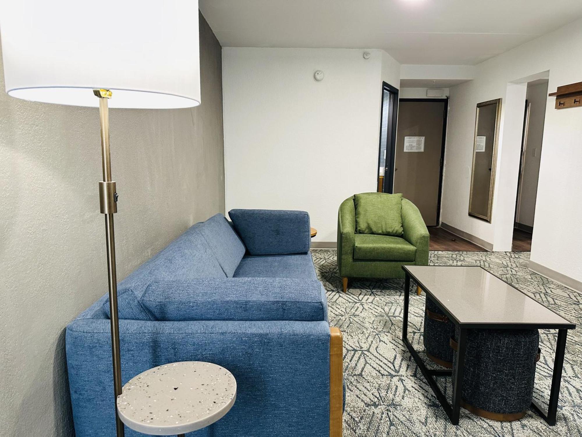 נורת' קנטון Country Inn & Suites By Radisson, Canton Near Hall Of Fame מראה חיצוני תמונה