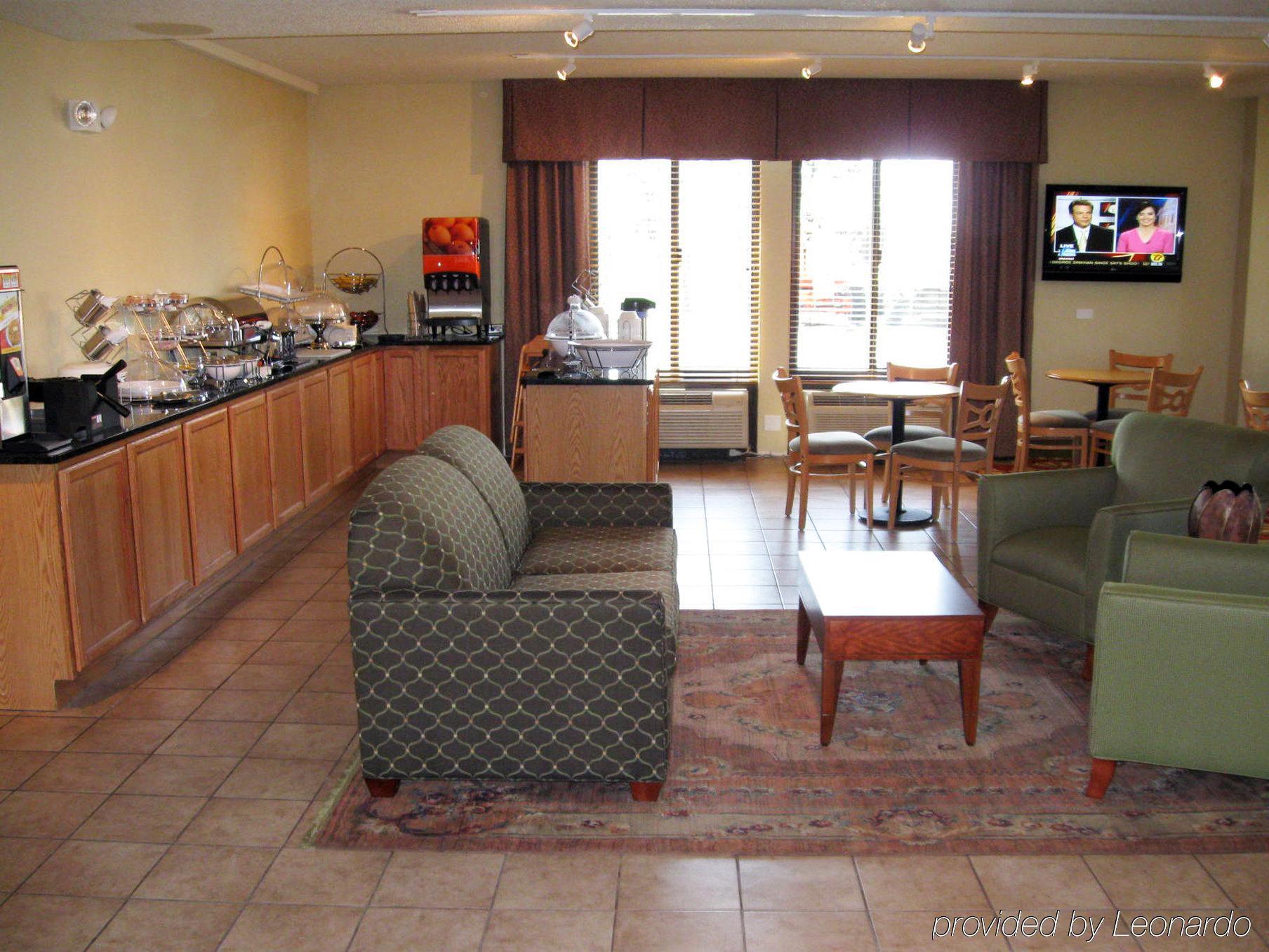 נורת' קנטון Country Inn & Suites By Radisson, Canton Near Hall Of Fame מראה פנימי תמונה