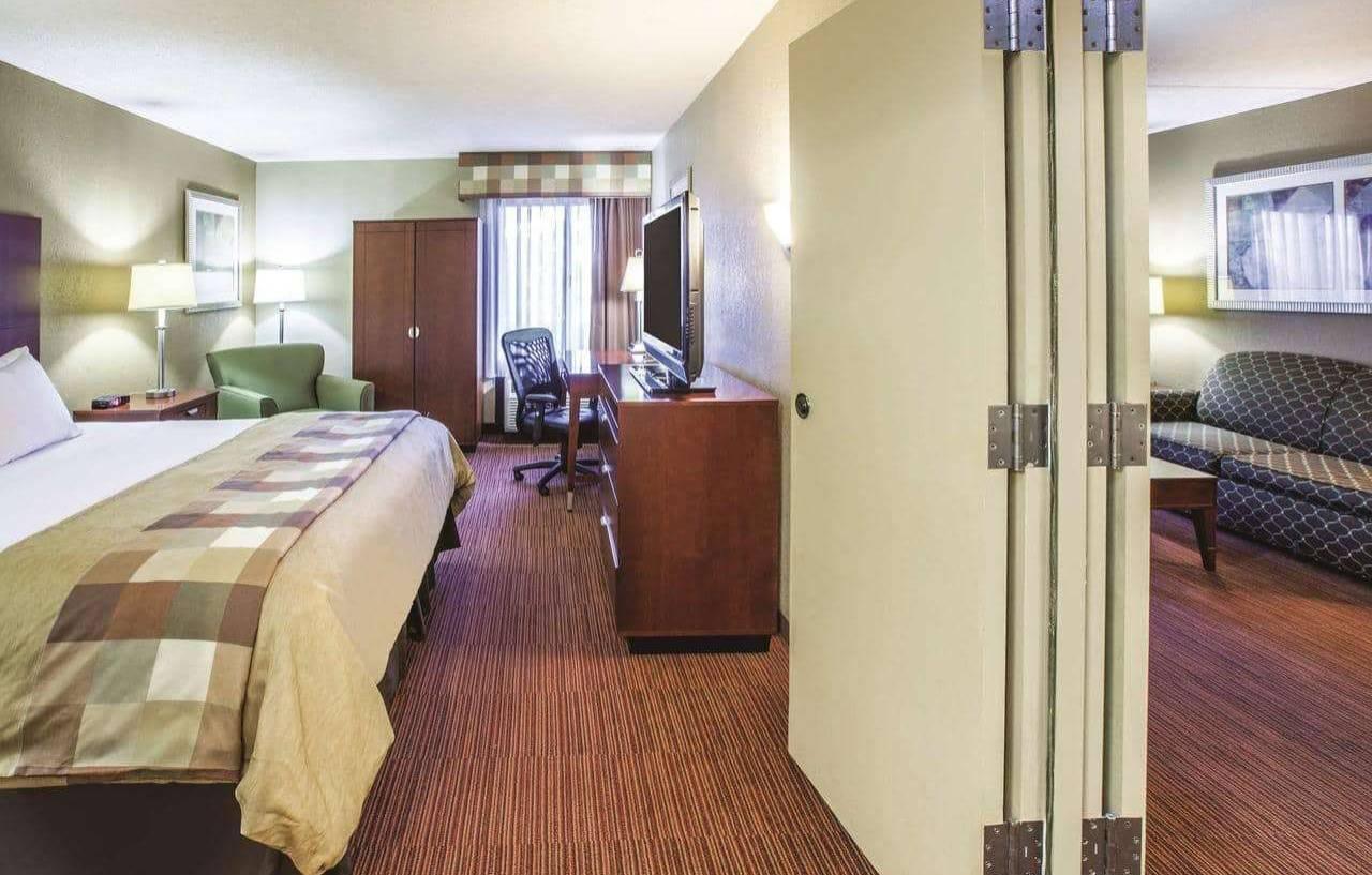 נורת' קנטון Country Inn & Suites By Radisson, Canton Near Hall Of Fame מראה חיצוני תמונה
